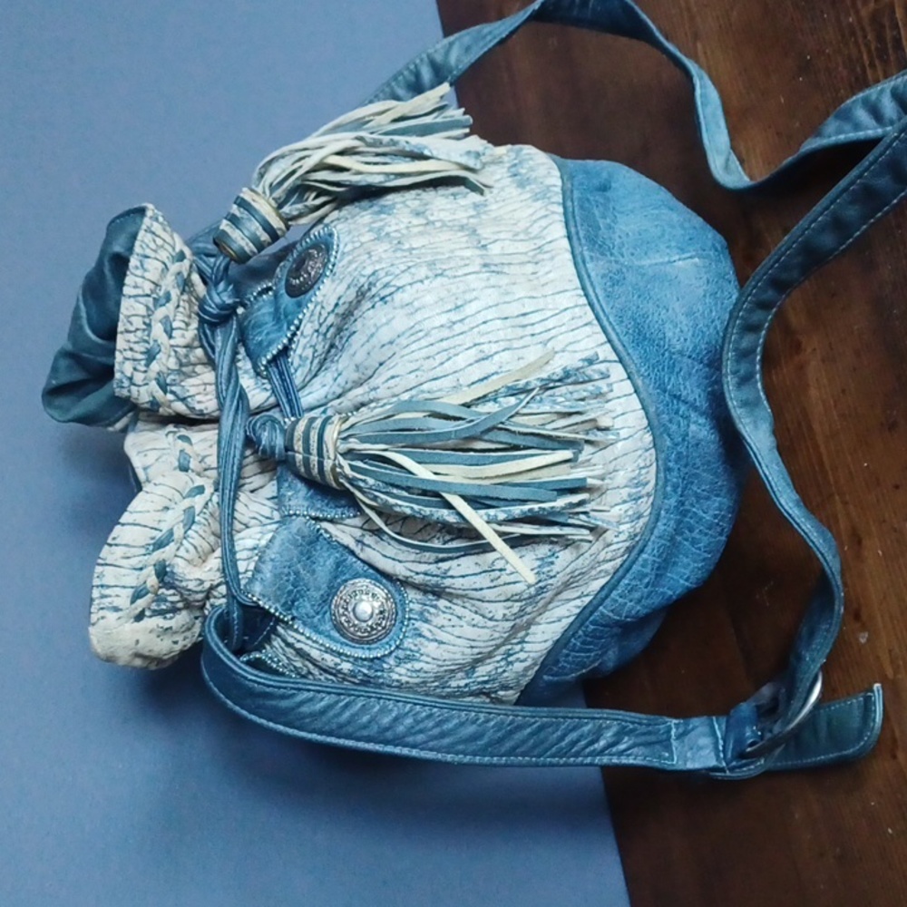Vintage  bucket  crossbody